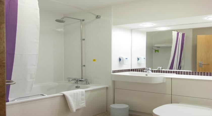 Premier Inn Basingstoke West Kültér fotó