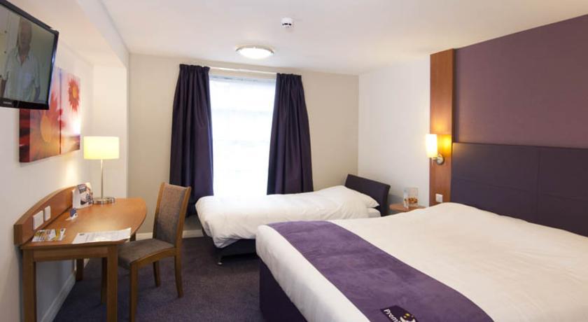 Premier Inn Basingstoke West Szoba fotó