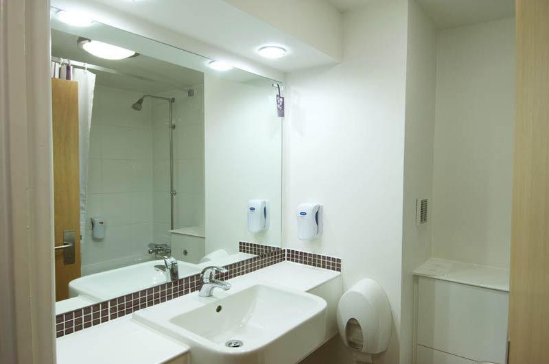 Premier Inn Basingstoke West Kültér fotó